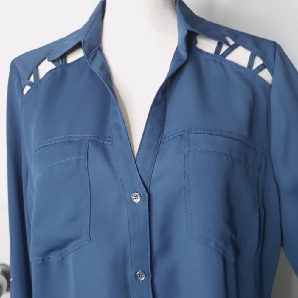 Candie's Blue Long-Sleeve Button Down Blouse XL